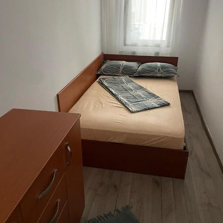 Propriete Ten - Close To University, Hospital And Downtown Iasi Buitenkant foto