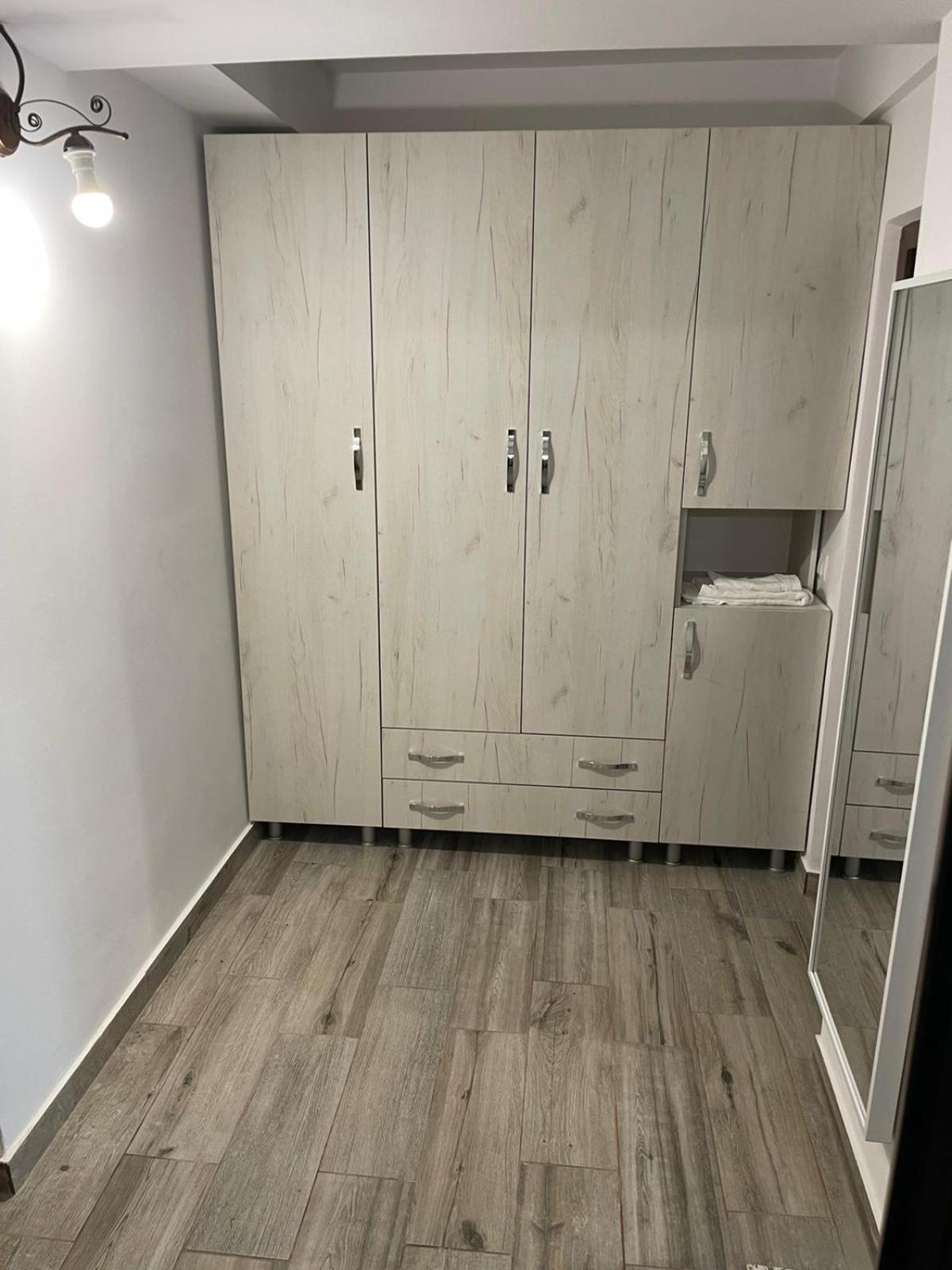 Propriete Ten - Close To University, Hospital And Downtown Iasi Buitenkant foto